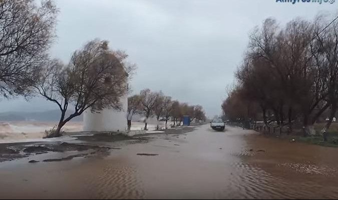 (VIDEO) HAOS U GRČKOJ: Olujni vetrovi i sneg izazvali probleme duž obale! 